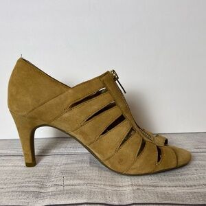 Aerosoles Women's Lambada Dress Pump, Light Tan Suede/size 6